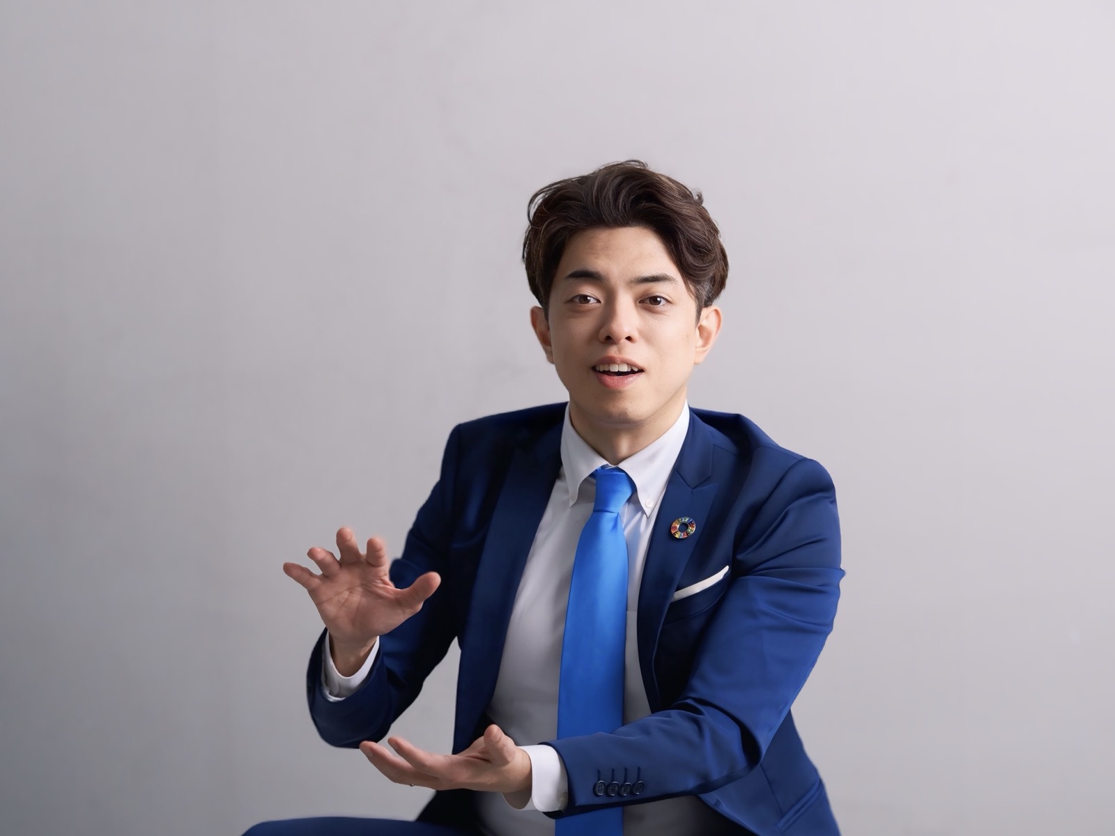 YouTube番組「THE BOSS 〜経営者のルール〜」の司会を務める道川内 知